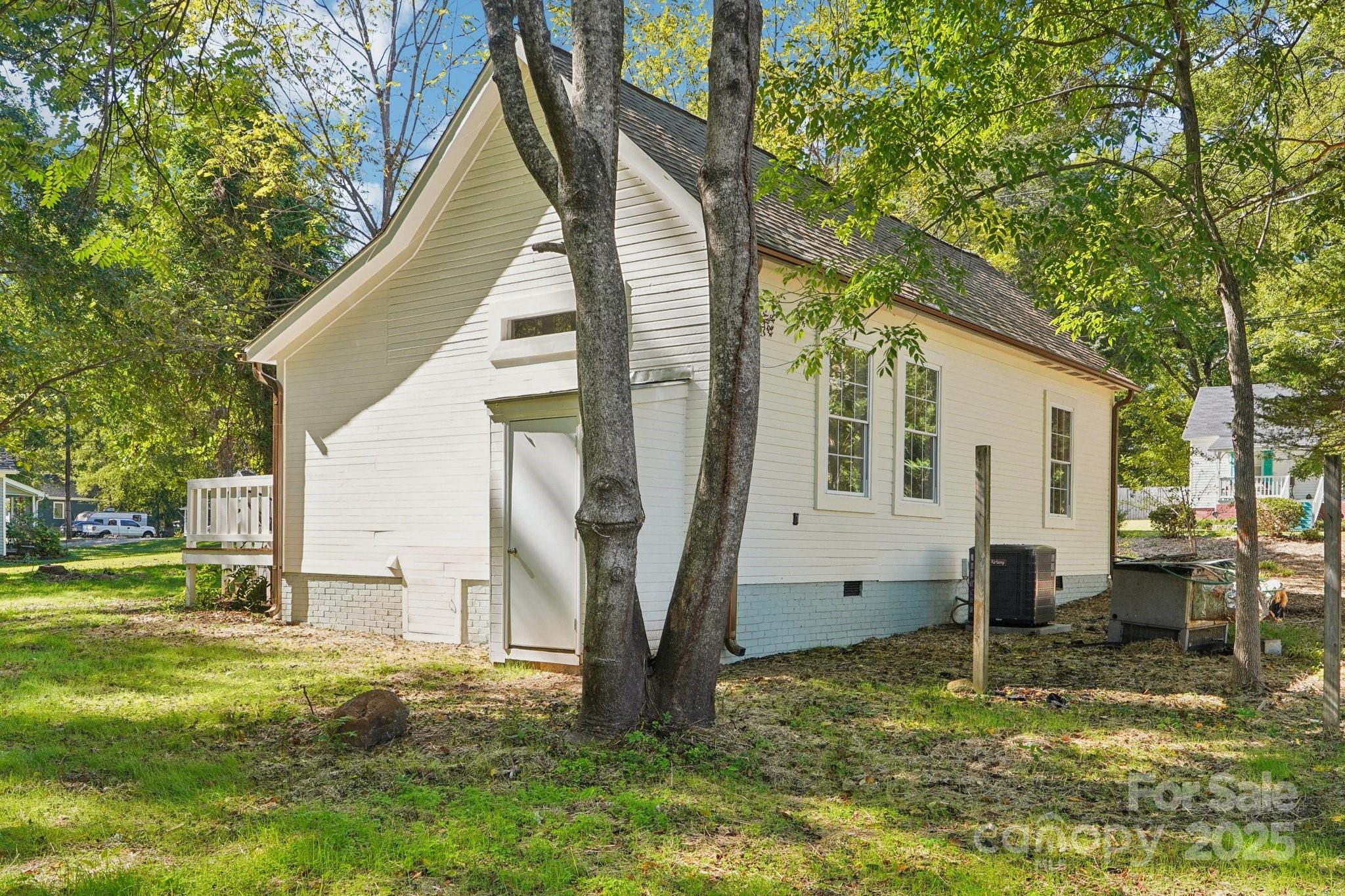 38 6th Street York, SC 29745 - Photo 34 of 34 a view of house with backyard