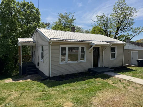 $149,950 | 4202 Vermont Avenue Northwest, Roanoke, VA 24017