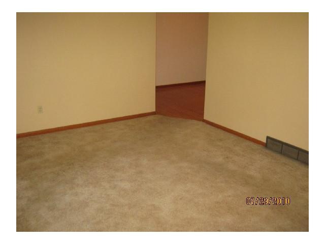 3101 Westwick Road Columbus, OH 43232 - Photo 2 of 8 Gallery Image 2