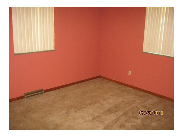 3101 Westwick Road Columbus, OH 43232 - Photo 7 of 8 Gallery Image 7