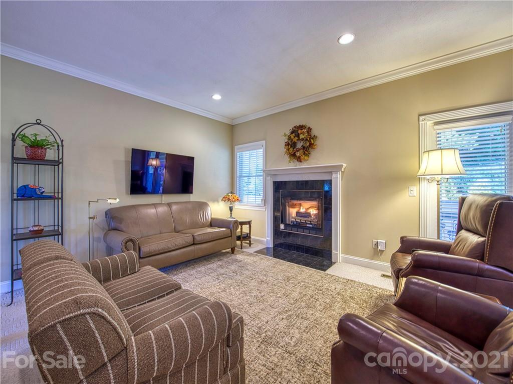105 River Point Road Canton, NC 28716 - Photo 17 of 45 Gallery Image 17