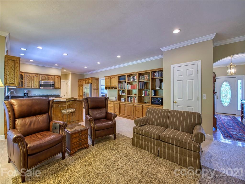 105 River Point Road Canton, NC 28716 - Photo 18 of 45 Gallery Image 18