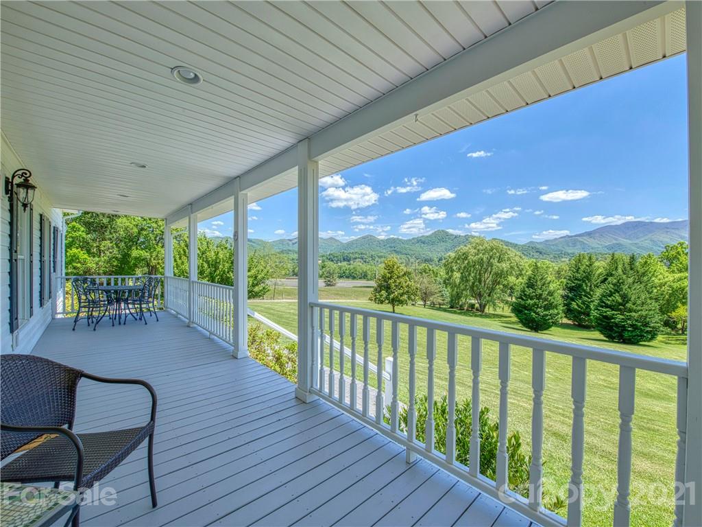 105 River Point Road Canton, NC 28716 - Photo 10 of 45 Gallery Image 10