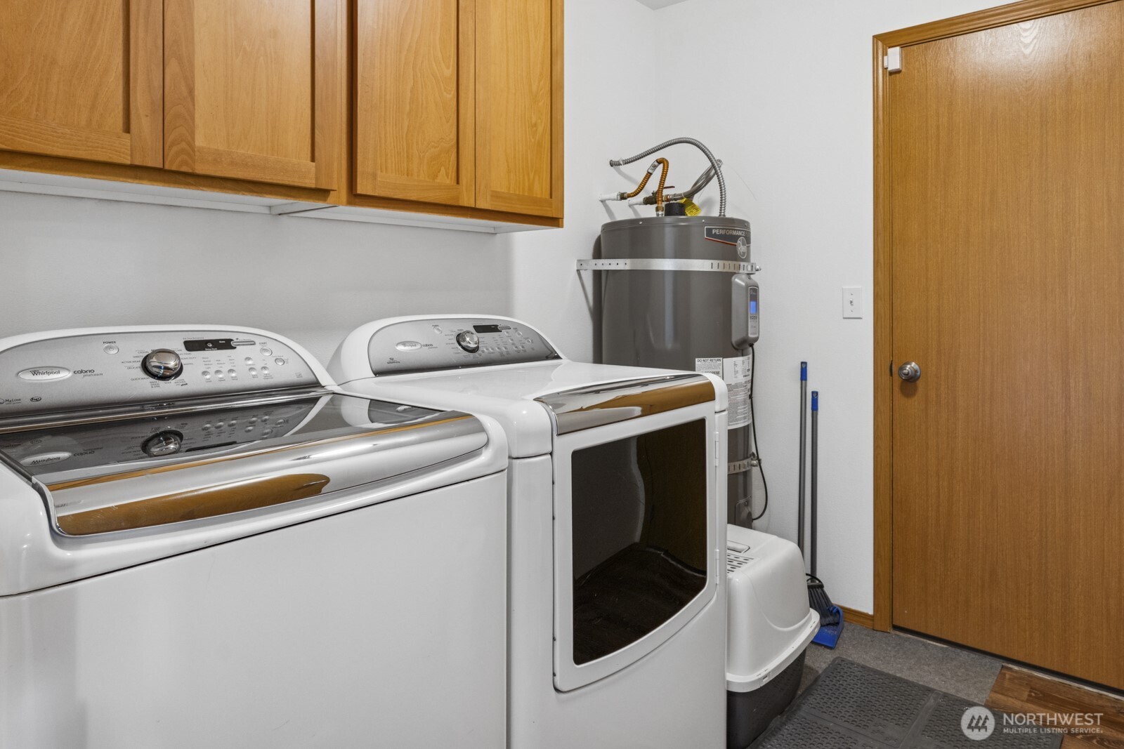 7245 185th Lane Southwest Rochester, WA 98579 - Photo 21 of 29 a utility room with dryer and washer