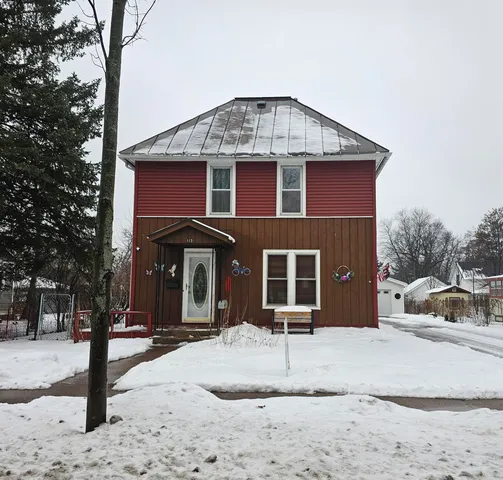 $199,900 | 113 North State Street, Waupaca, WI 54981