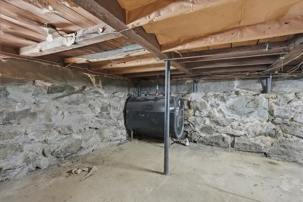 15 Hubbardston Road Templeton, MA 01468 - Photo 25 of 35