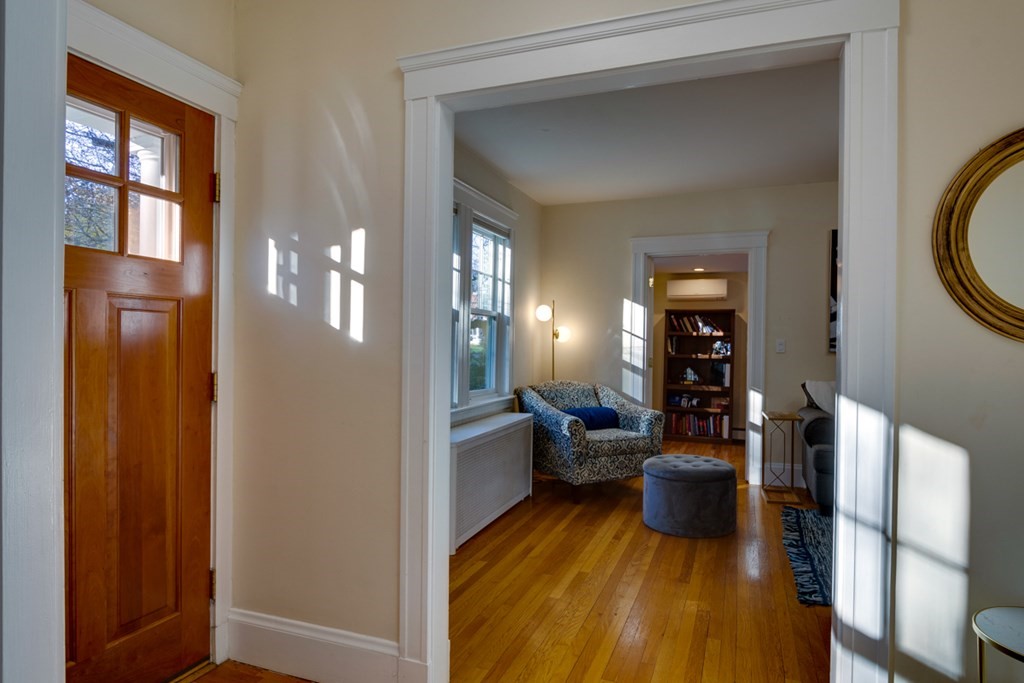 75 Virginia Road Waltham, MA 02453 - Photo 3 of 32