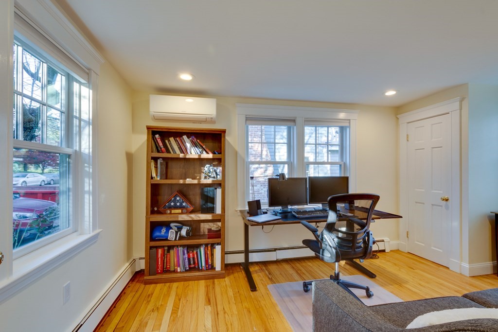 75 Virginia Road Waltham, MA 02453 - Photo 8 of 32