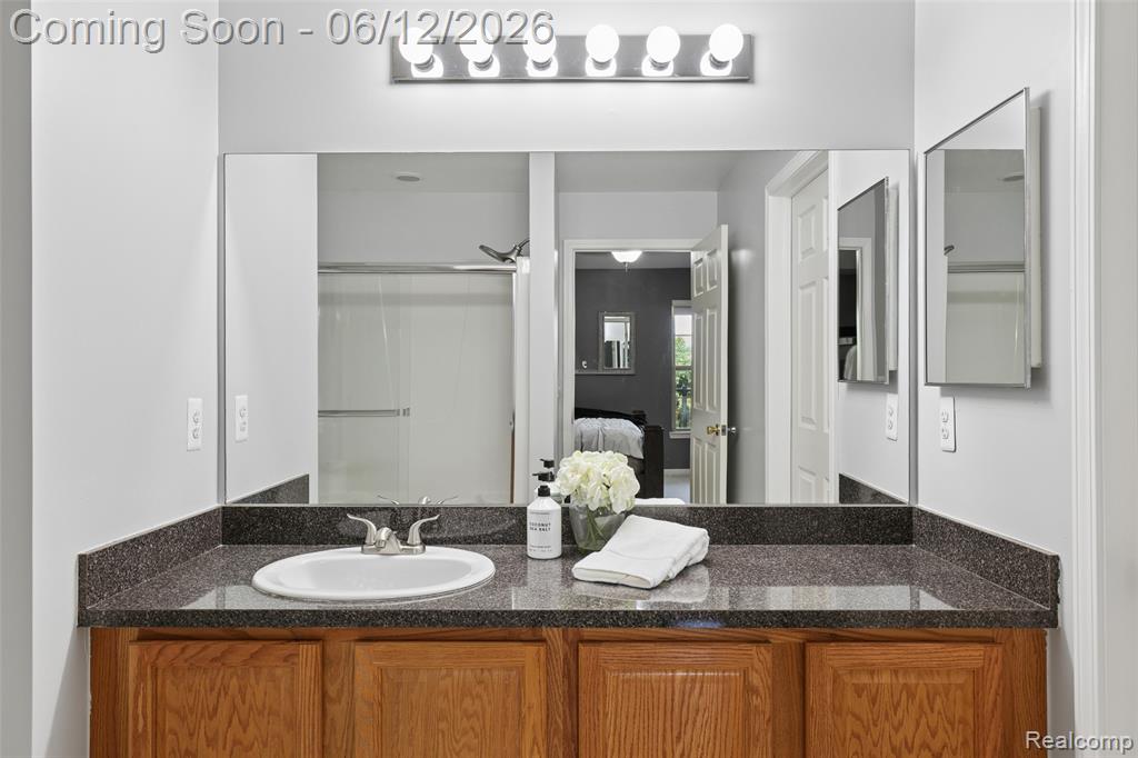 11862 Farmington Road Livonia, MI 48150 - Photo 9 of 29