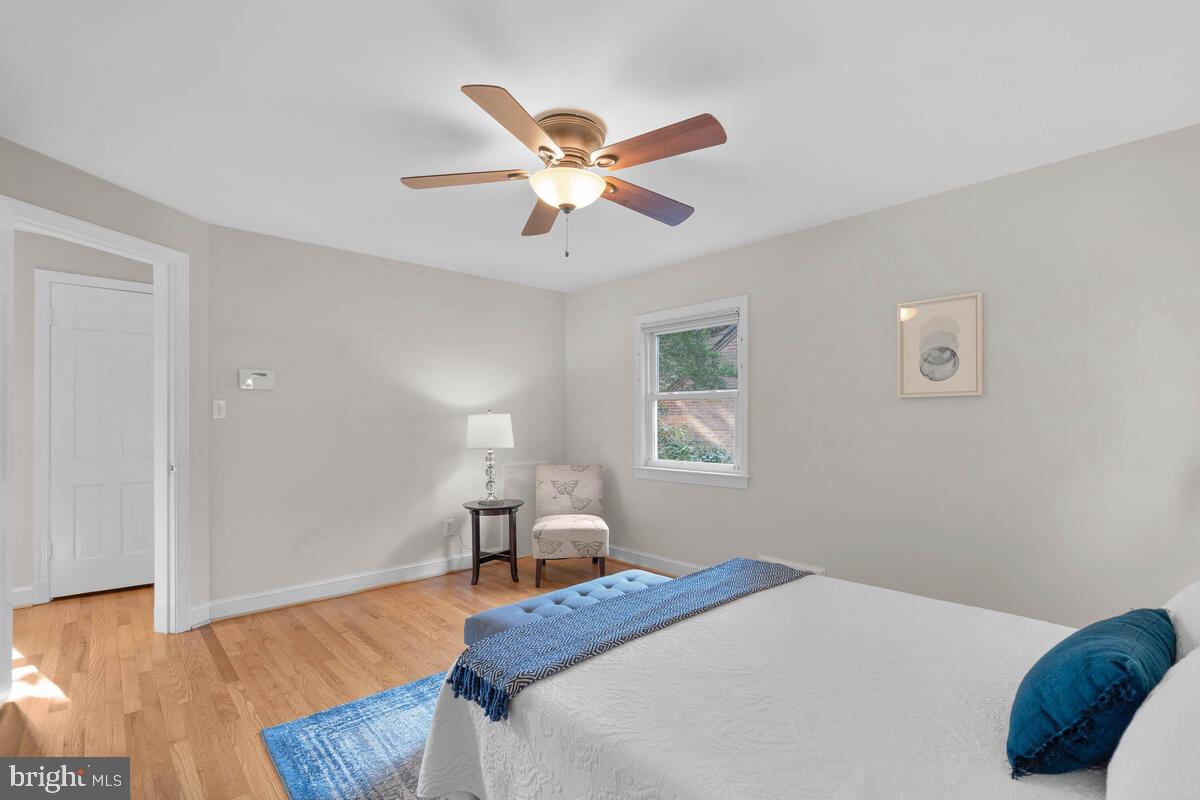 418 Mansfield Road Silver Spring, MD 20910 - Photo 23 of 48 Ceiling fan