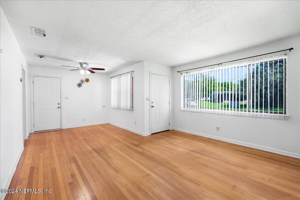2028 W Road Jacksonville, FL 32216 - Photo 8 of 23 05-AR502447