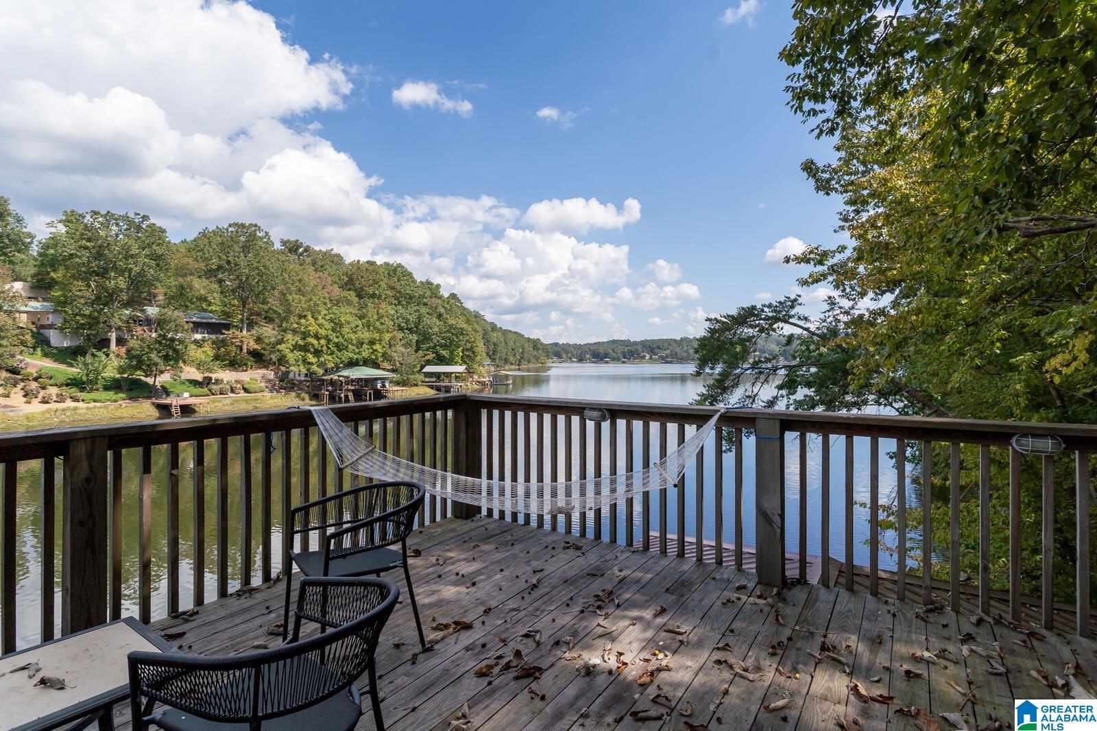 205 West Sunset Boulevard Oneonta, AL 35121 - Photo 2 of 50