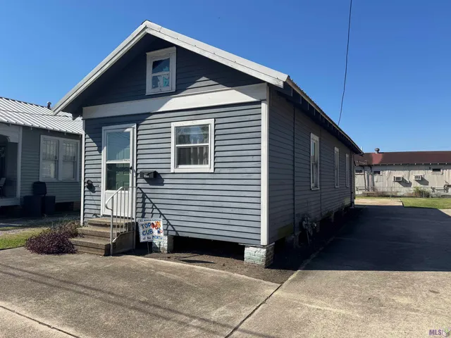 $277,800 | 909 Fourth Street, Morgan City, LA 70380