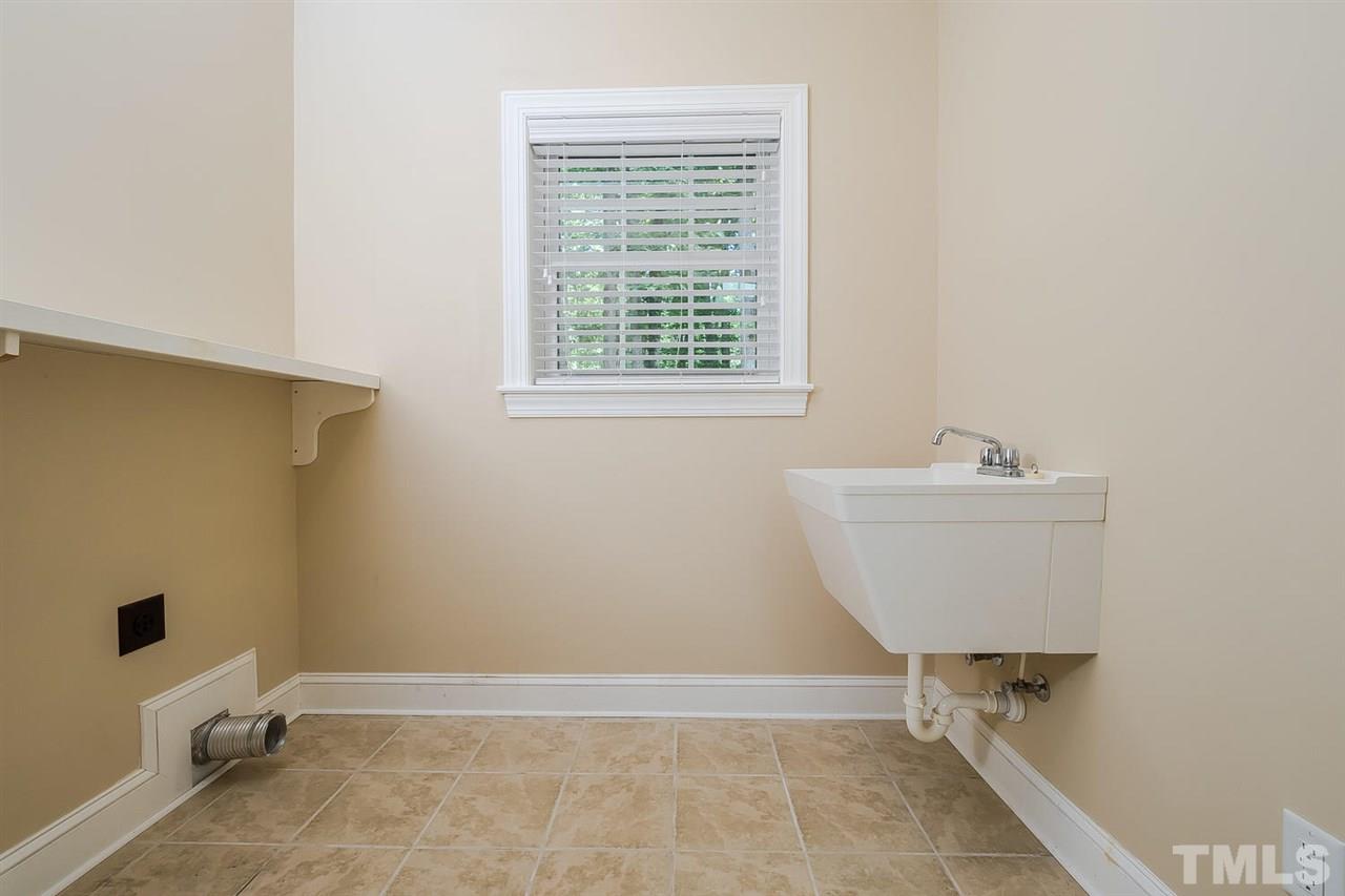 747 Mudham Road Wendell, NC 27591 - Photo 7 of 25 Gallery Image 7