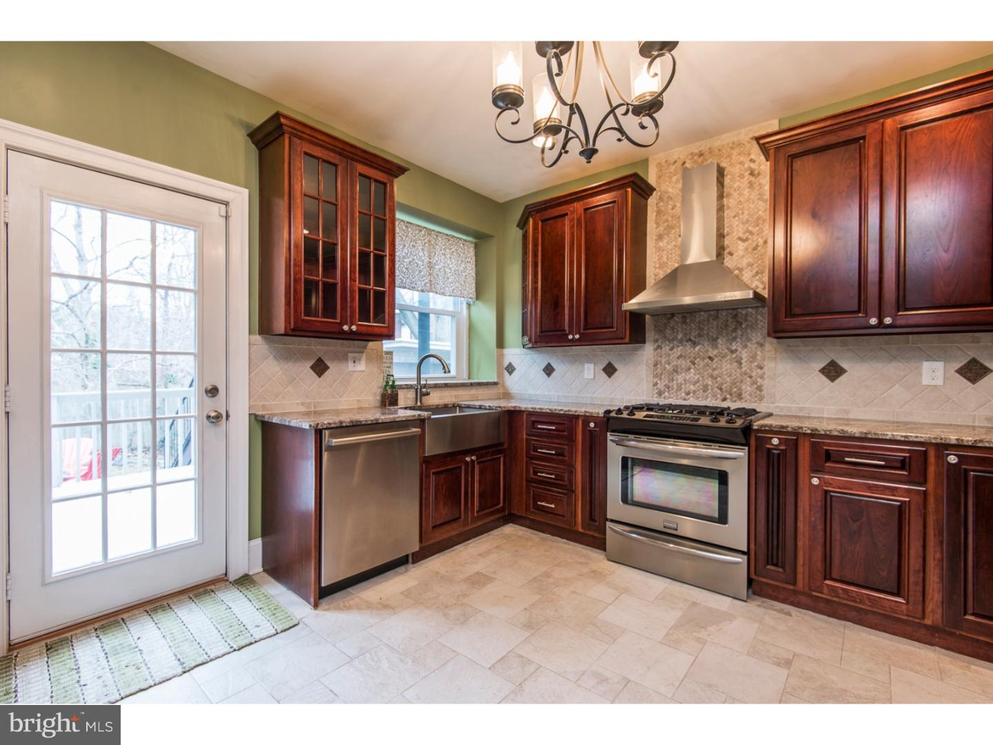729 Vernon Road Philadelphia, PA 19119 - Photo 11 of 25 Kitchen