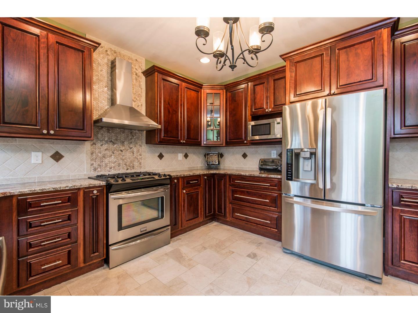 729 Vernon Road Philadelphia, PA 19119 - Photo 3 of 25 Kitchen