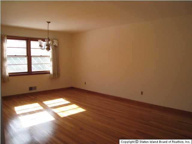 1 Ridge Avenue Staten Island, NY 10304 - Photo 5 of 20 Additional Photo