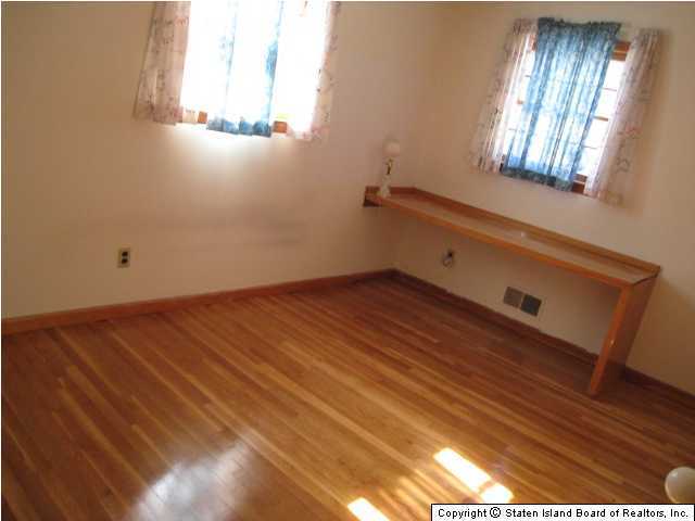 1 Ridge Avenue Staten Island, NY 10304 - Photo 8 of 20 Additional Photo