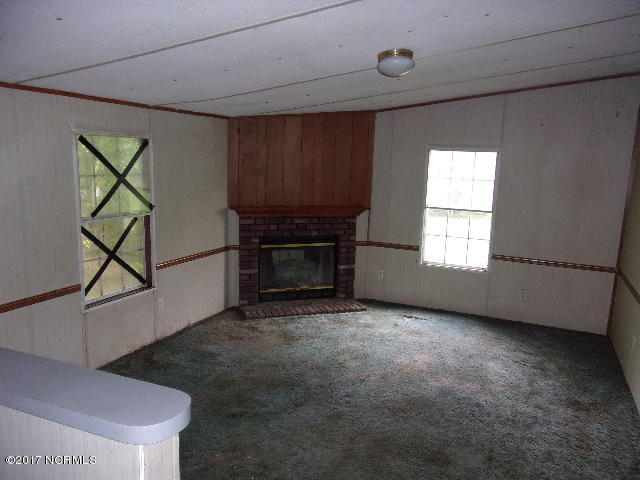 195 Rattan Street Newport, NC 28570 - Photo 11 of 15 100_0558