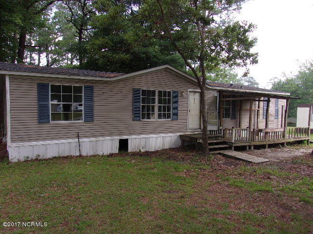 195 Rattan Street Newport, NC 28570 - Photo 2 of 15 100_0563