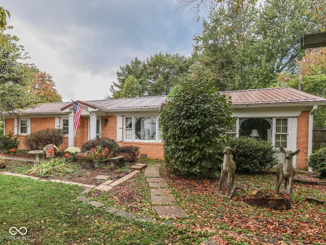 $239,900 | 880 Riverview Drive, Martinsville, IN 46151