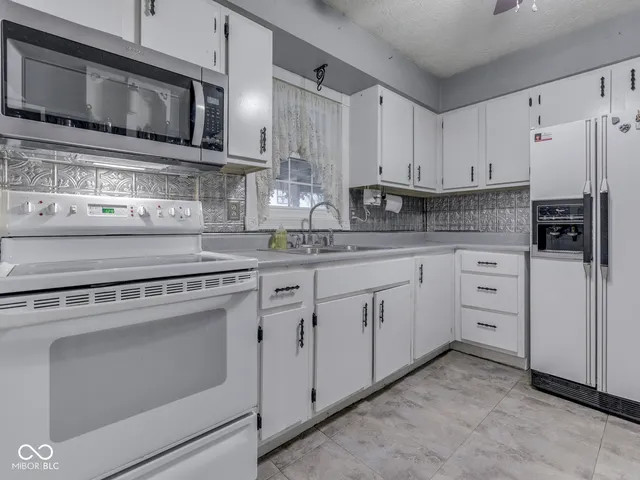 $239,900 | 880 Riverview Drive, Martinsville, IN 46151