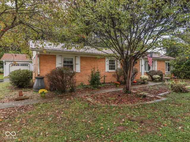 $239,900 | 880 Riverview Drive, Martinsville, IN 46151