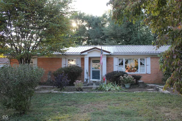 $239,900 | 880 Riverview Drive, Martinsville, IN 46151
