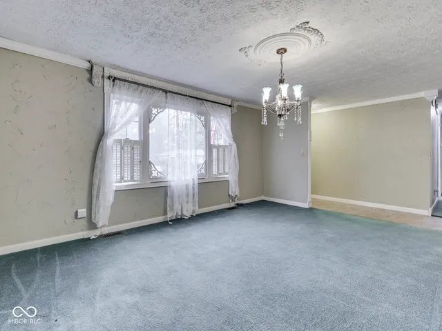 $239,900 | 880 Riverview Drive, Martinsville, IN 46151