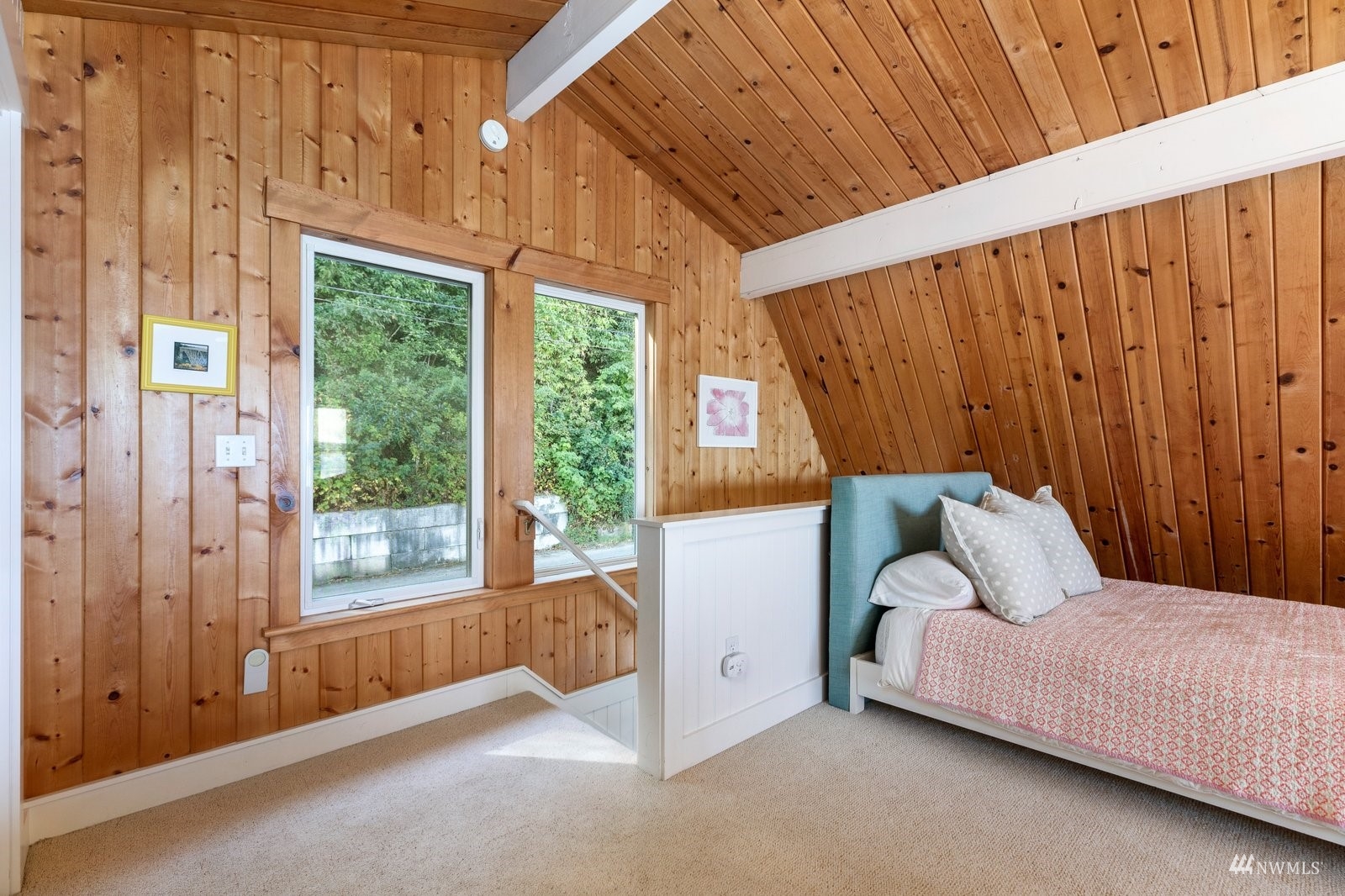 2139 Eastpoint Drive Langley, WA 98260 - Photo 29 of 40 a bed room with a bed and a window