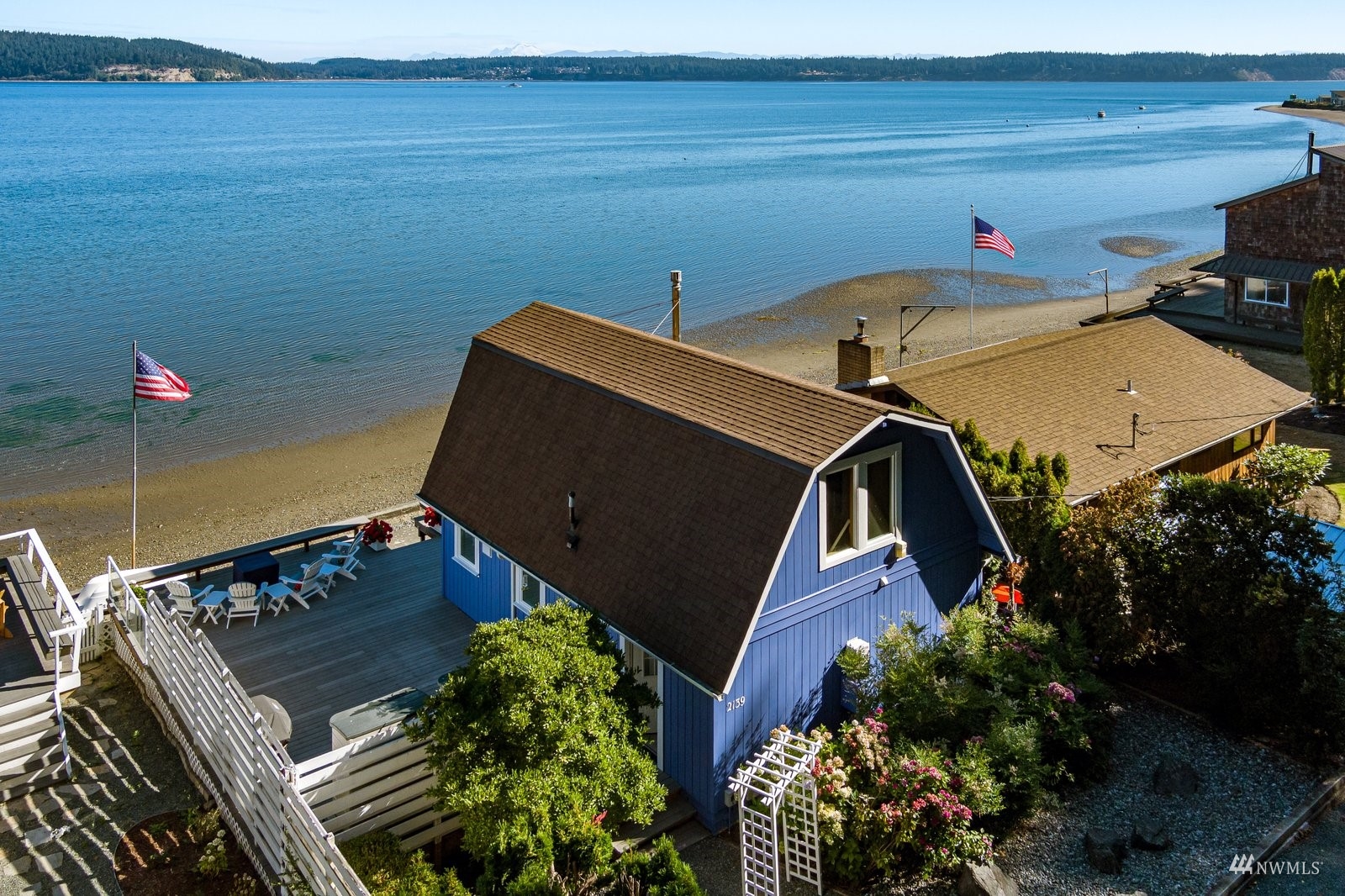 2139 Eastpoint Drive Langley, WA 98260 - Photo 38 of 40 an aerial view of a house