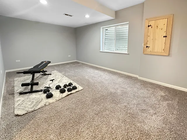 a picture of a room with a floor