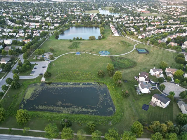 $549,900 | 136 Lilac Street, Bolingbrook, IL 60490