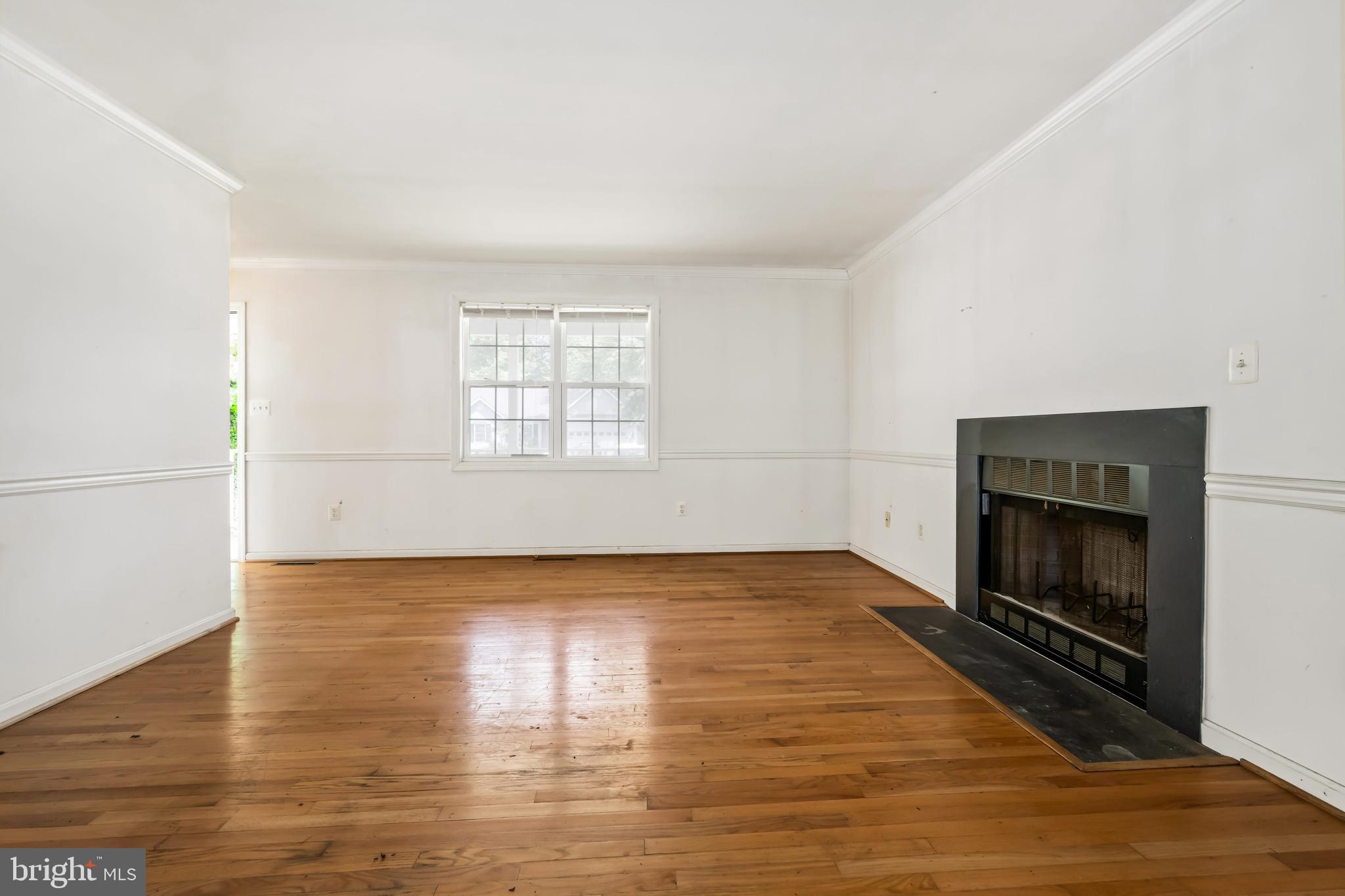 321 Lots Road Stevensville, MD 21666 - Photo 7 of 25 Living room