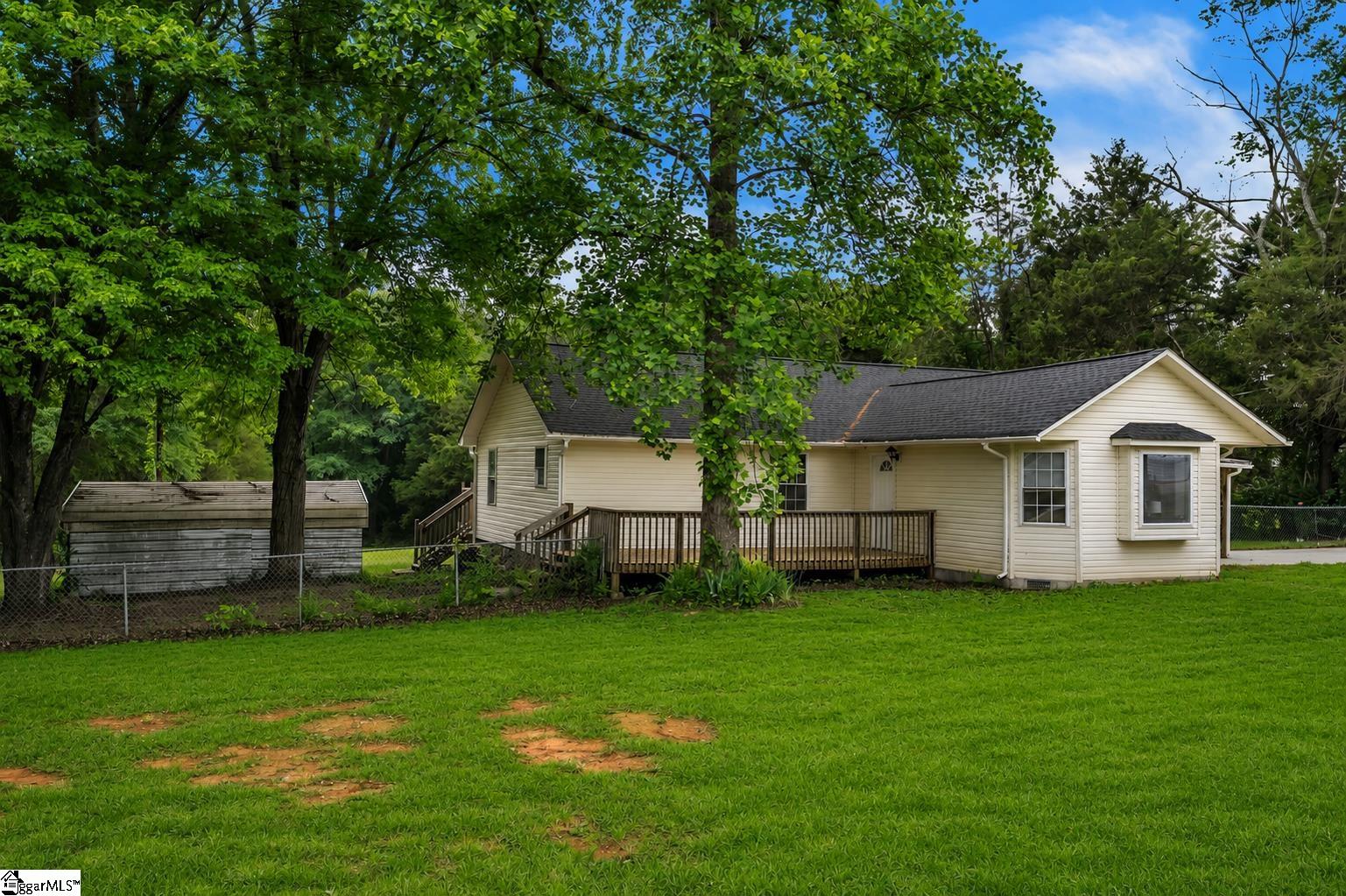 212 Seigler Road Pelzer, SC 29669 - Photo 4 of 39