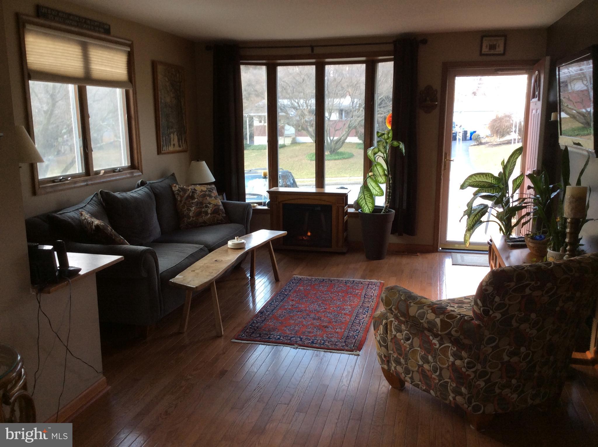 5 Tuscany Road Aston, PA 19014 - Photo 2 of 25