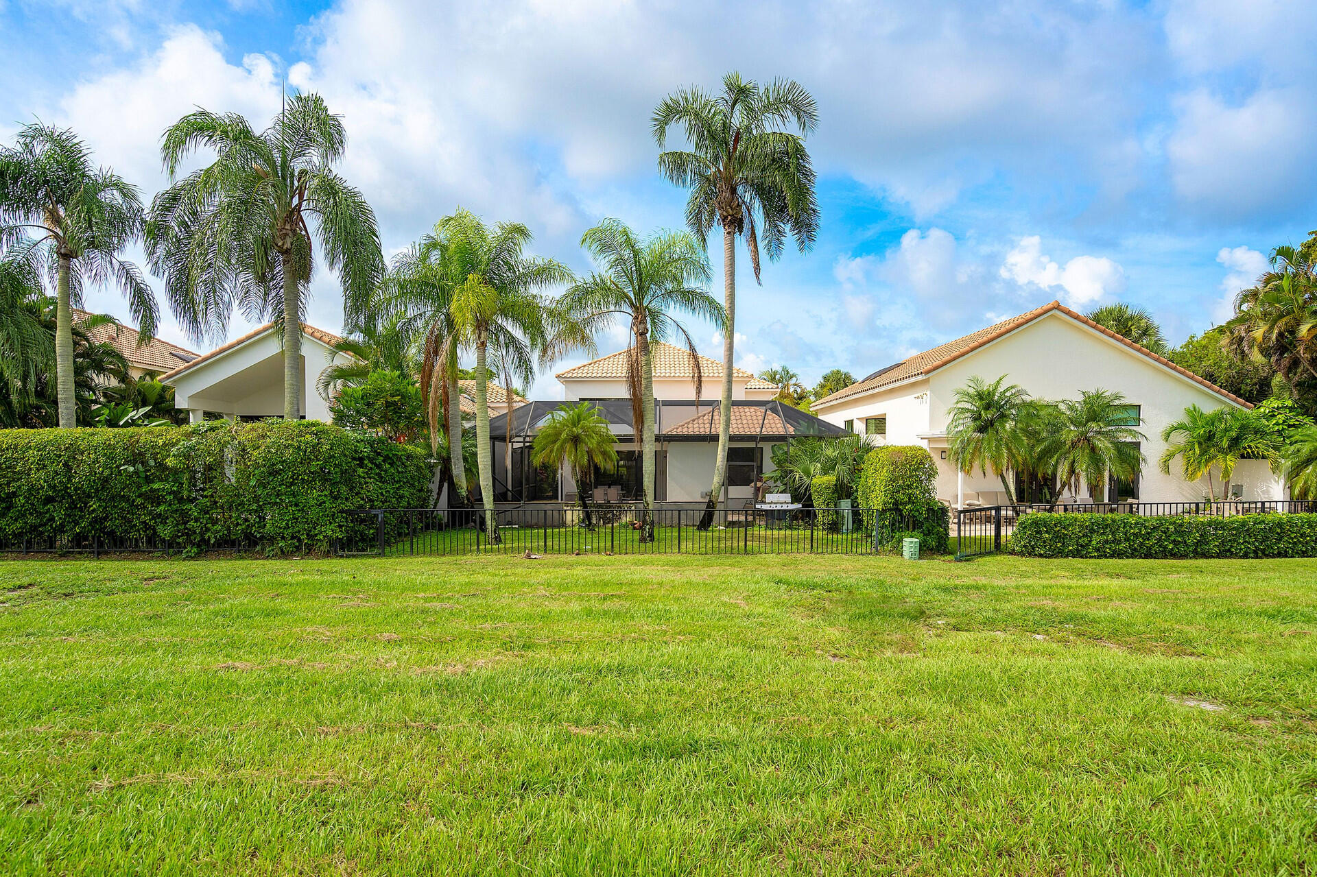 17099 Ryton Lane Boca Raton, FL 33496 - Photo 31 of 52 Back view