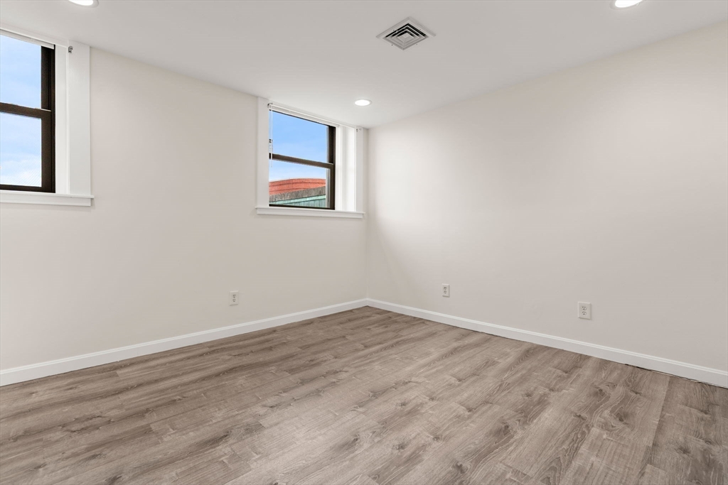 7 Central Square, Unit 401 Lynn, MA 01901 - Photo 17 of 19