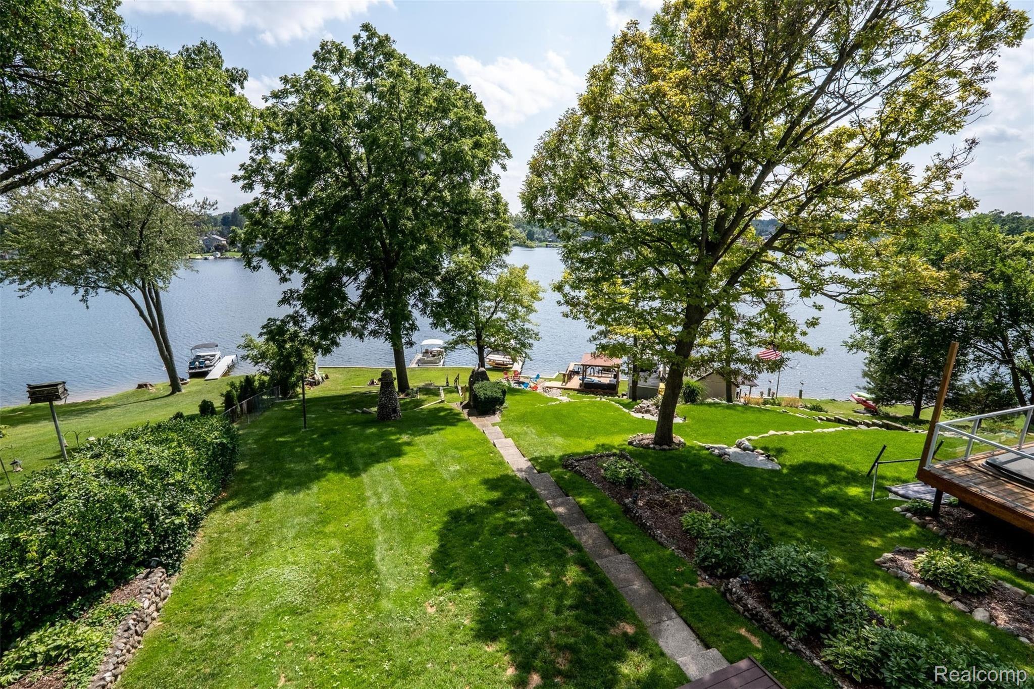9619 Norman Road Clarkston, MI 48348 - Photo 42 of 56 9619 Norman (41 of 57).jpg