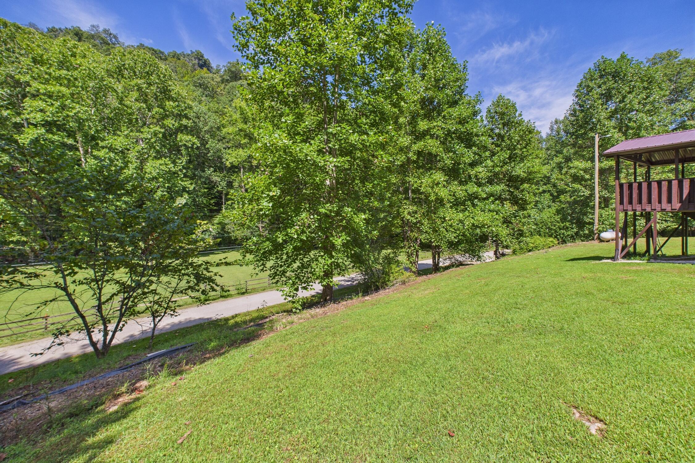 728 Punkin Hollow Road Stanton, KY 40380 - Photo 32 of 38 yard