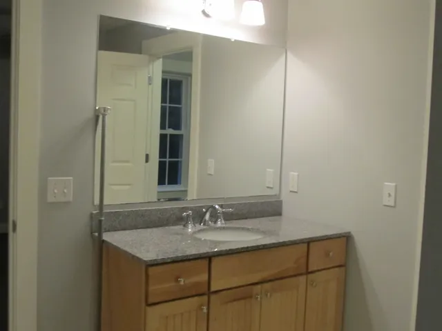 $2,800 | 562 New Hampshire Rte 103, Unit A, Sunapee, NH 03782