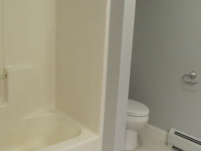 $2,800 | 562 New Hampshire Rte 103, Unit A, Sunapee, NH 03782