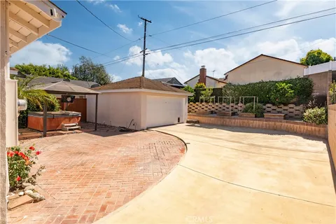 $1,275,000 | 19321 Beckworth Avenue, Torrance, CA 90503