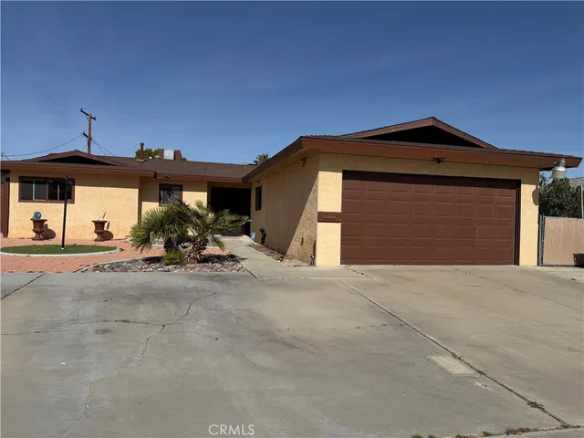 $379,500 | 1517 De Anza Street, Barstow, CA 92311