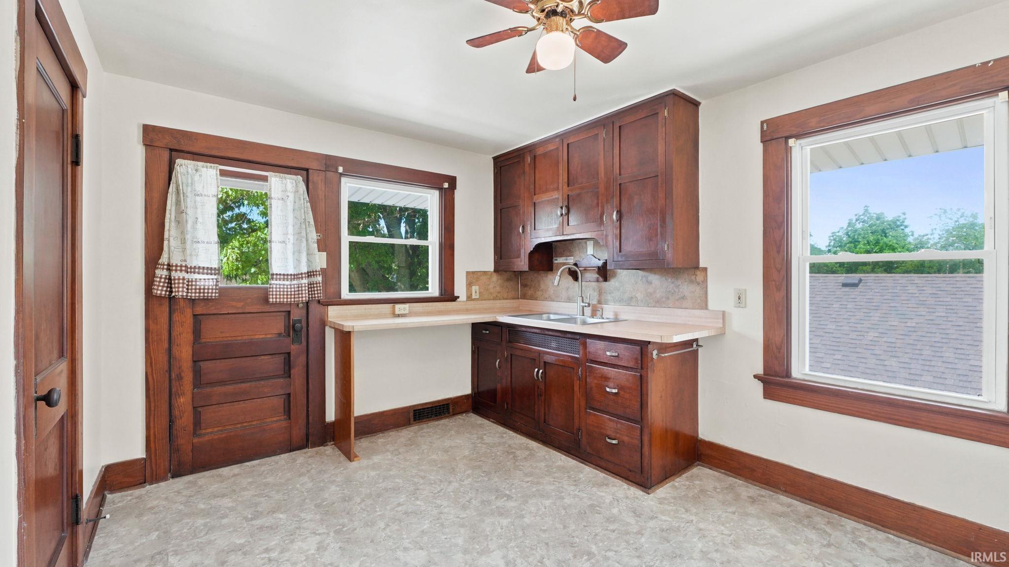 1718 Spring Street Fort Wayne, IN 46808 - Photo 22 of 31