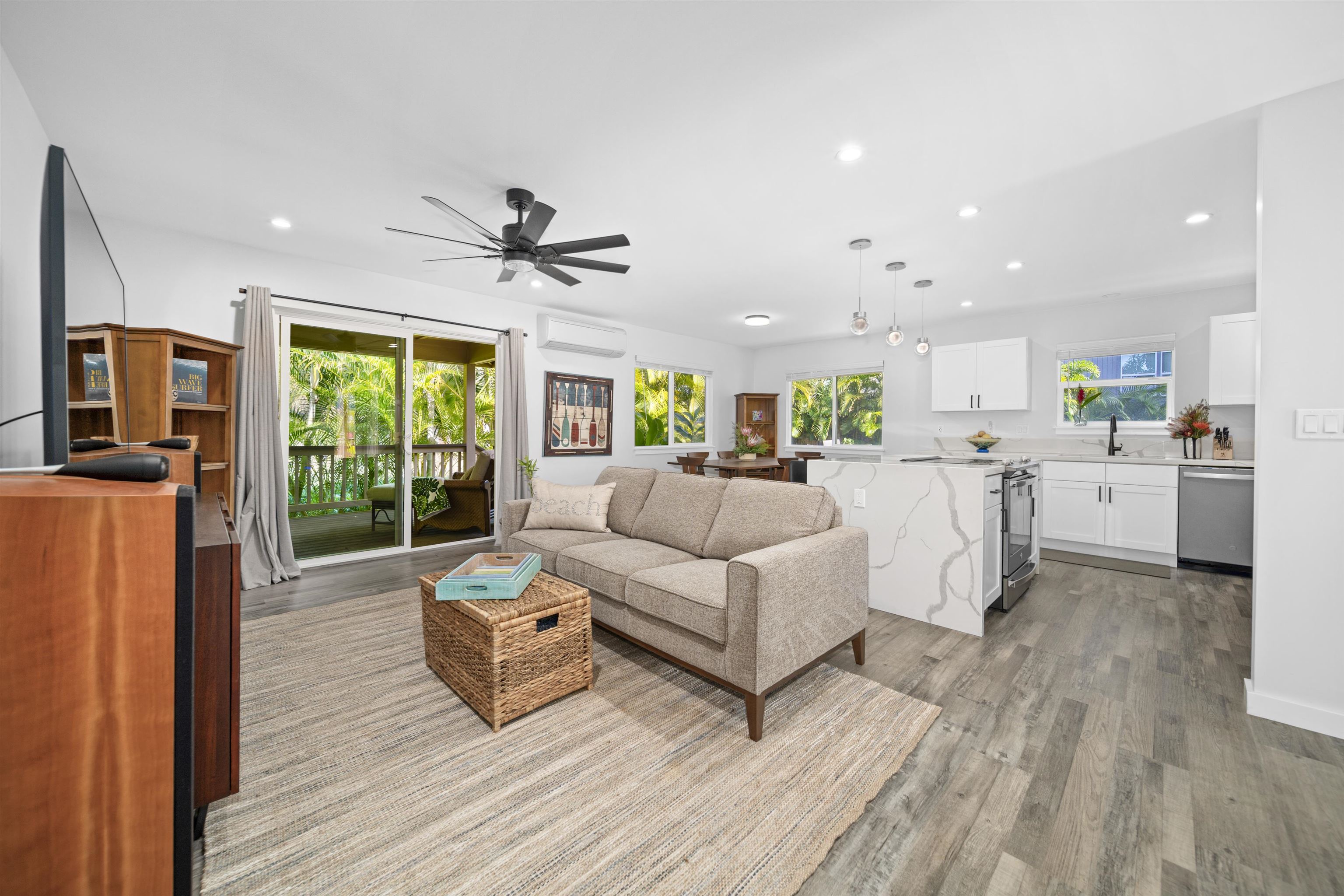 3804 Lower Honoapiilani Road, Unit B Lahaina, HI 96761 - Photo 2 of 44 Gallery Image 2