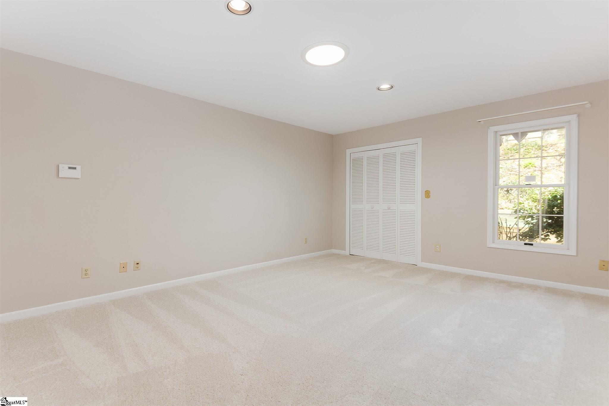 135 Hummingbird Ridge Greenville, SC 29605 - Photo 14 of 22 Gallery Image 14