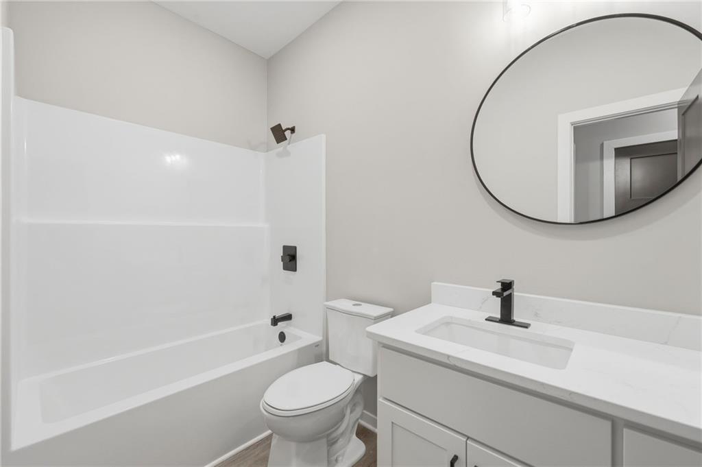 328 Northeast 51st Road Warrensburg, MO 64093 - Photo 23 of 27