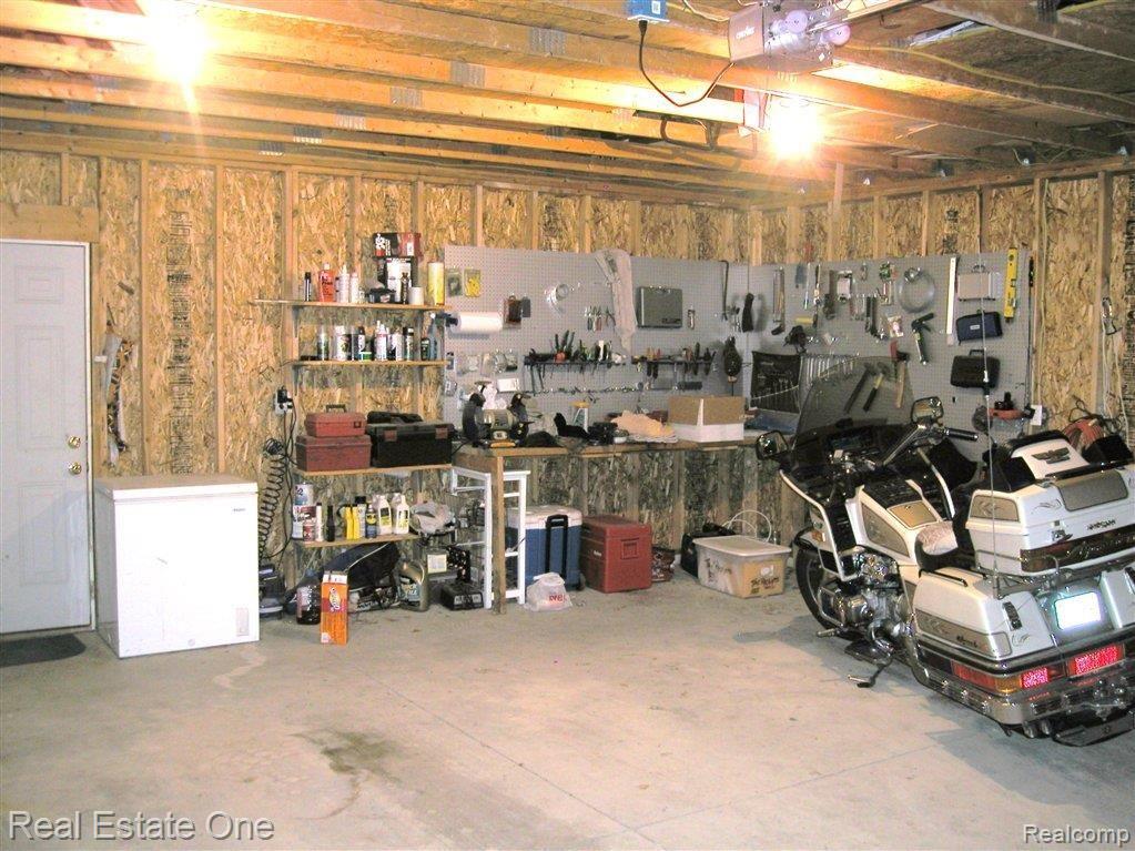 28801 Elwell Road Belleville, MI 48111 - Photo 20 of 20 2ND VIEW OF GARAGE