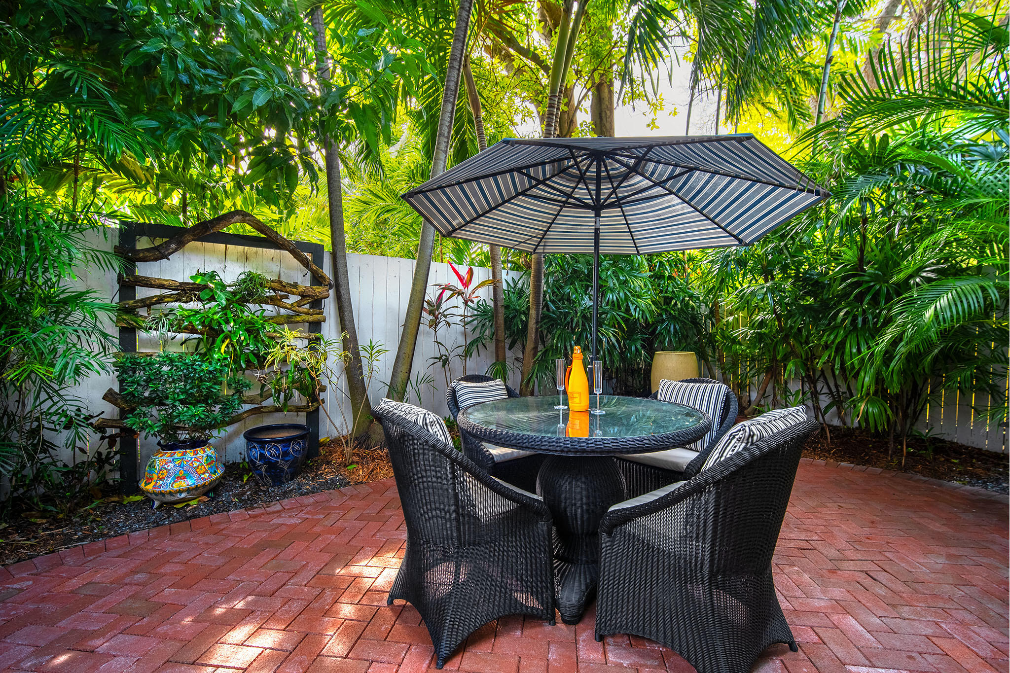 1114 Packer Street Key West, FL 33040 - Photo 56 of 94 Open patio with fountain